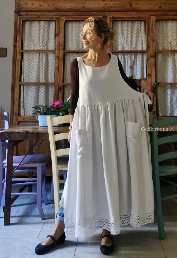 Grembiule da cucina in lino con pizzo e monogramma OA (Ref. 130) grembiule donna tessuti antichi