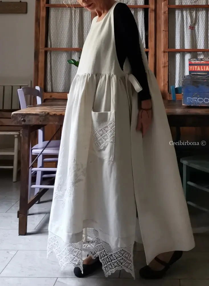 Grembiule da cucina in lino con ricamo e bordo all’uncinetto (Ref. 90) grembiule donna tessuti antichi