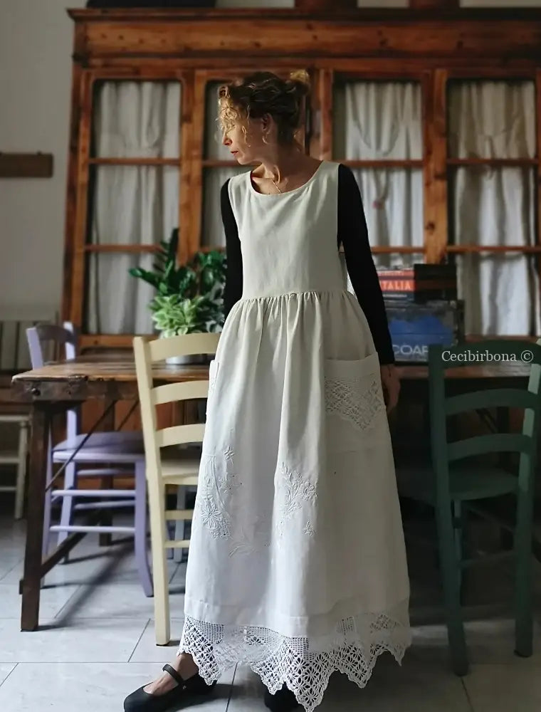 Grembiule da cucina in lino con ricamo e bordo all’uncinetto (Ref. 90) grembiule donna tessuti antichi