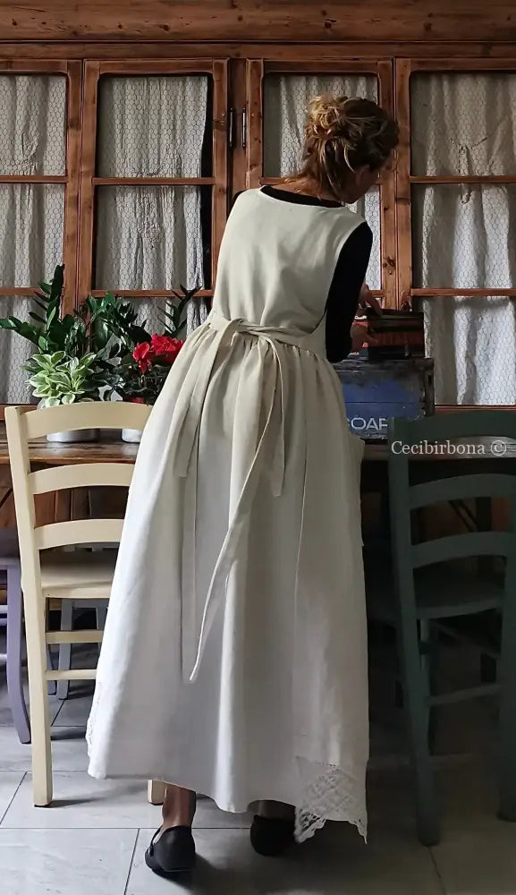 Grembiule da cucina in lino con ricamo e bordo all’uncinetto (Ref. 90) grembiule donna tessuti antichi
