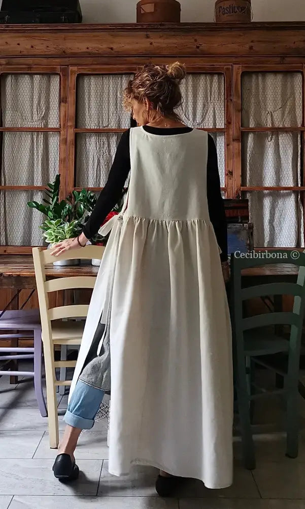 Grembiule da cucina in lino con ricamo e bordo all’uncinetto (Ref. 90) grembiule donna tessuti antichi