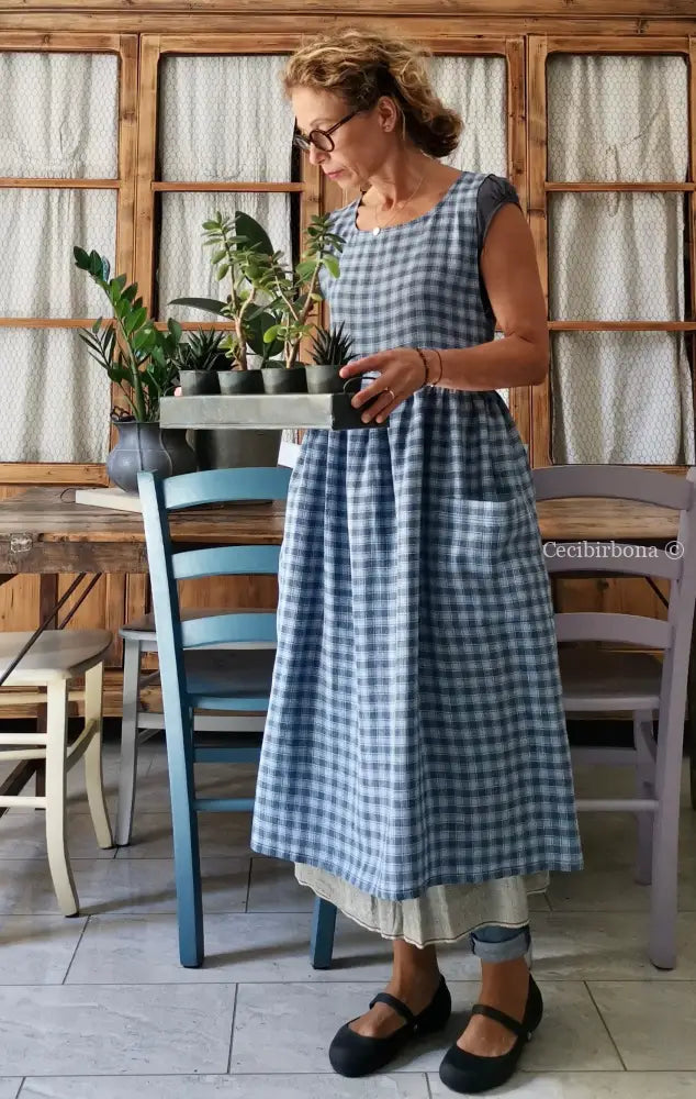 Grembiule da cucina in lino tartan celeste e blue (Ref. 77) grembiule donna tessuti moderni