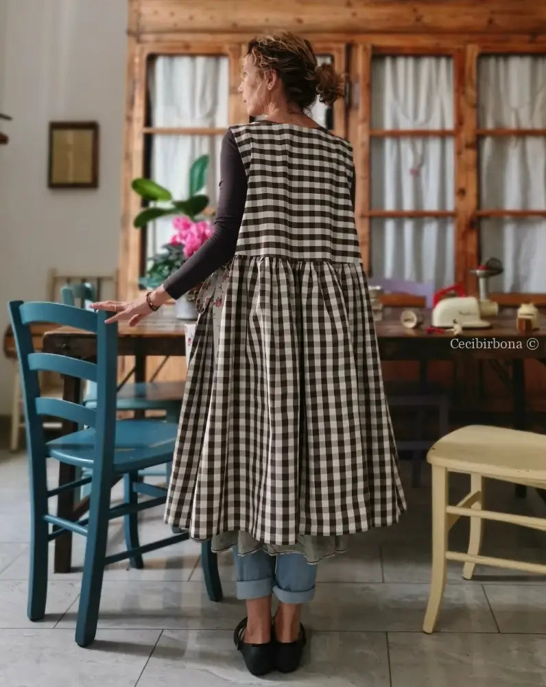 Grembiule da cucina per donna in cotone a quadri cacao e roselline (Rif. 49) grembiule donna tessuti moderni