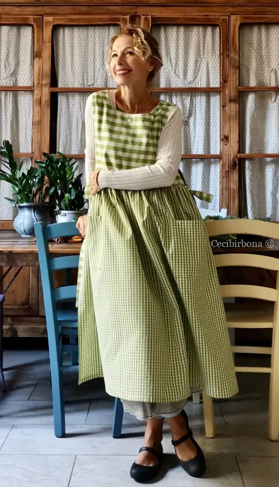 Grembiule da cucina per donna in cotone a quadri verdi (Ref. 397) grembiule donna tessuti moderni