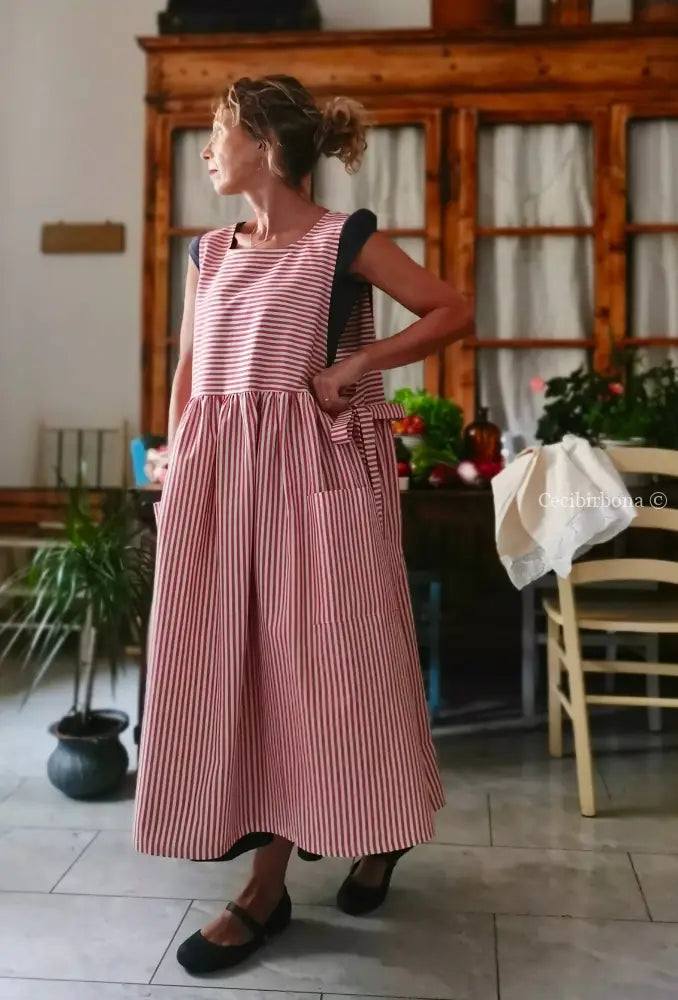 Grembiule da cucina per donna in cotone a righe rosso ciliegia (Ref. 521) - grembiule donna tessuti moderni