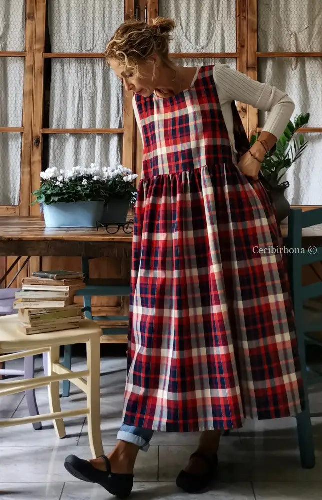 Grembiule da cucina per donna in cotone tartan rosso e blu (Ref. 69) Lunghezza grembiule 99 cm (lunghezza corpino 33