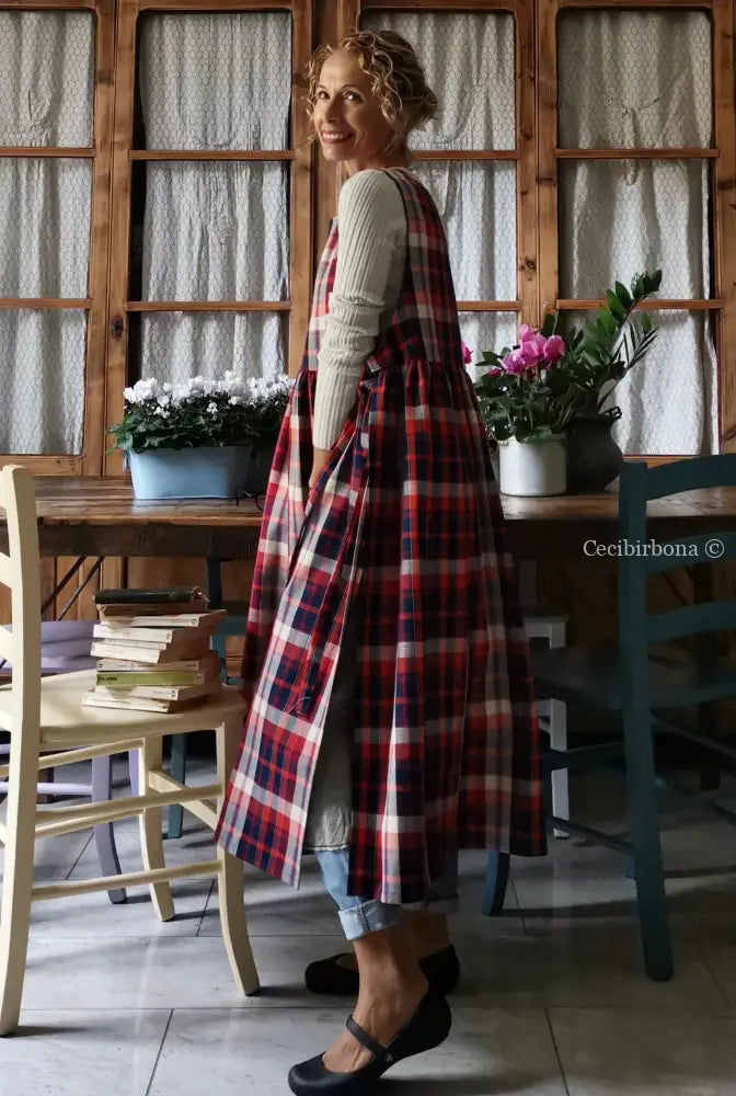 Grembiule da cucina per donna in cotone tartan rosso e blu (Ref. 69) Lunghezza grembiule 99 cm (lunghezza corpino 33