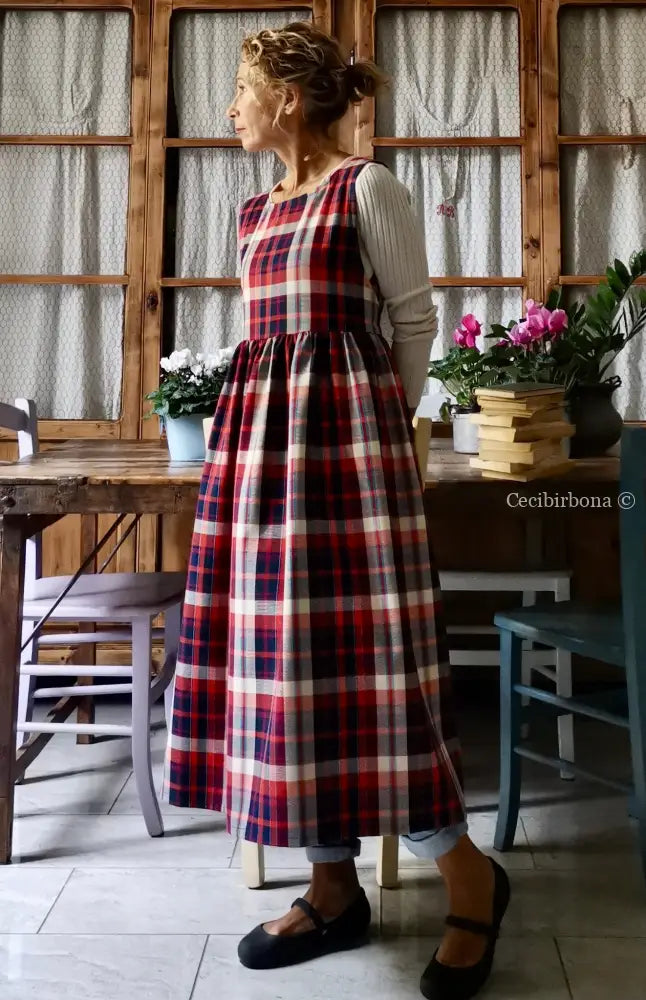 Grembiule da cucina per donna in cotone tartan rosso e blu (Ref. 69) Lunghezza grembiule 99 cm (lunghezza corpino 33