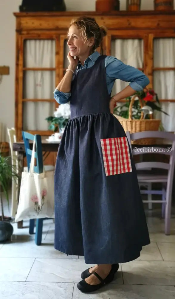 Grembiule denim con dettagli a quadri rossi (Ref.496) grembiule donna tessuti moderni