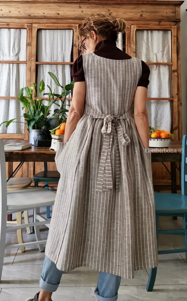 Grembiule donna in lino marrone rigato (Ref. 81) grembiule donna tessuti moderni