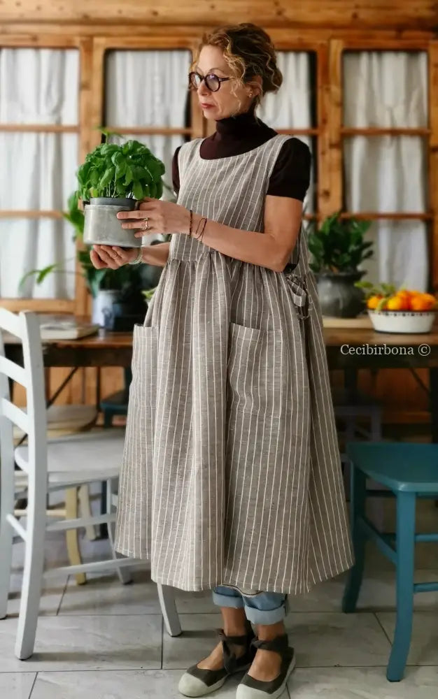 Grembiule donna in lino marrone rigato (Ref. 81) grembiule donna tessuti moderni
