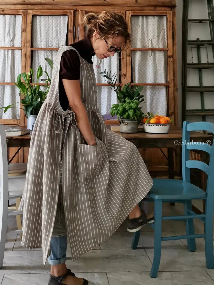 Grembiule donna in lino marrone rigato (Ref. 81) grembiule donna tessuti moderni
