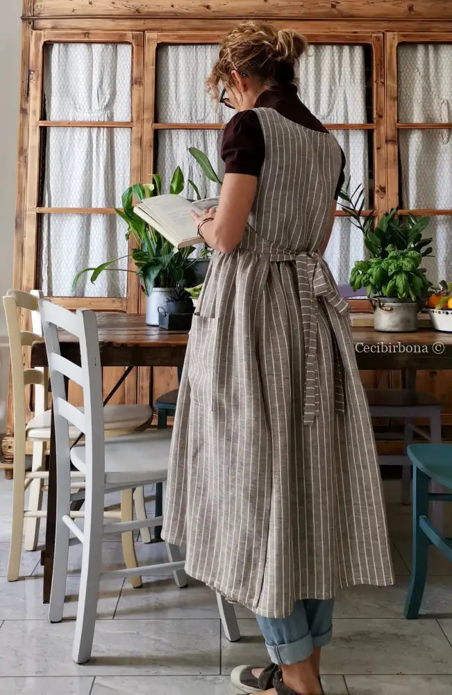 Grembiule donna in lino marrone rigato (Ref. 81) grembiule donna tessuti moderni
