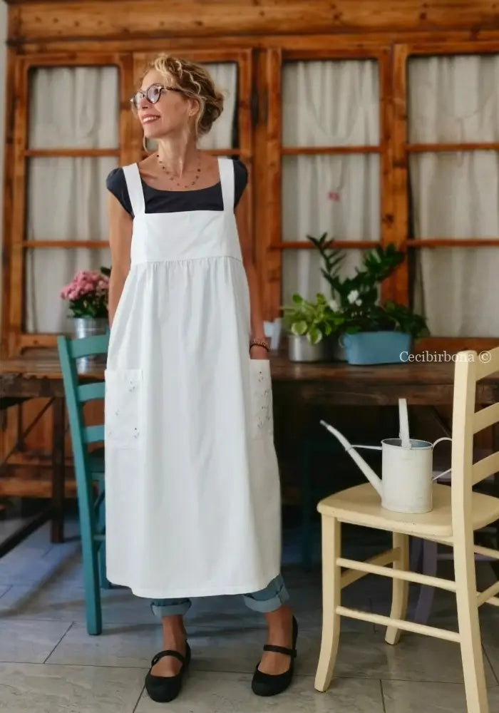 Grembiule impero in cotone vintage con tasche ricamate a margherite (Ref. 178) grembiule donna tessuti antichi