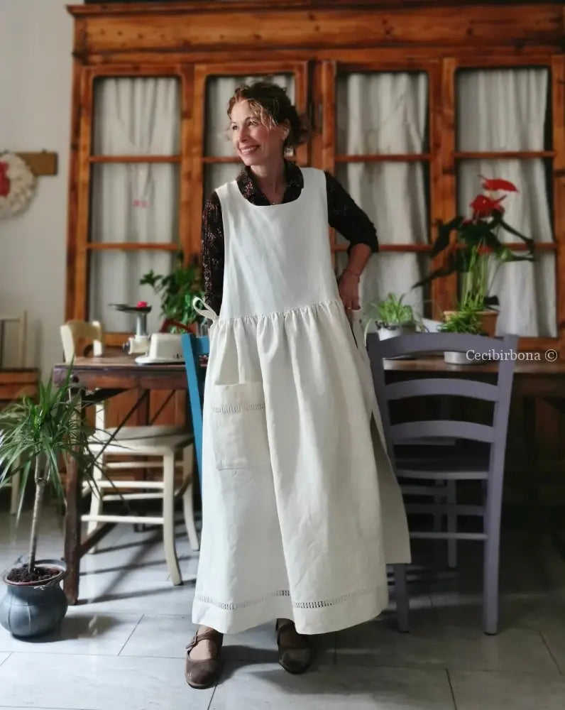 Grembiule in canapa e lino con sfilatura e monogramma UDC (Ref. 480) grembiule donna tessuti antichi
