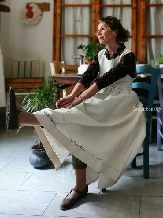 Grembiule in canapa e lino con sfilatura e monogramma UDC (Ref. 480) grembiule donna tessuti antichi