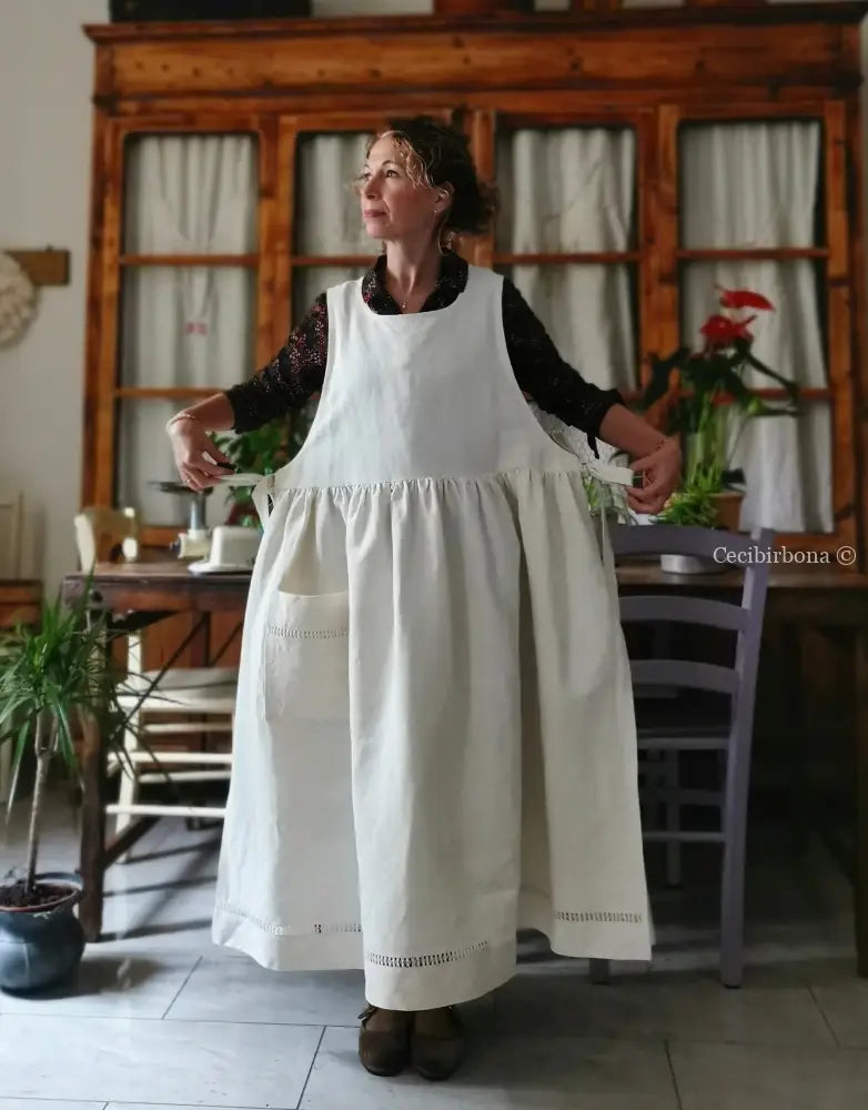 Grembiule in canapa e lino con sfilatura e monogramma UDC (Ref. 480) grembiule donna tessuti antichi