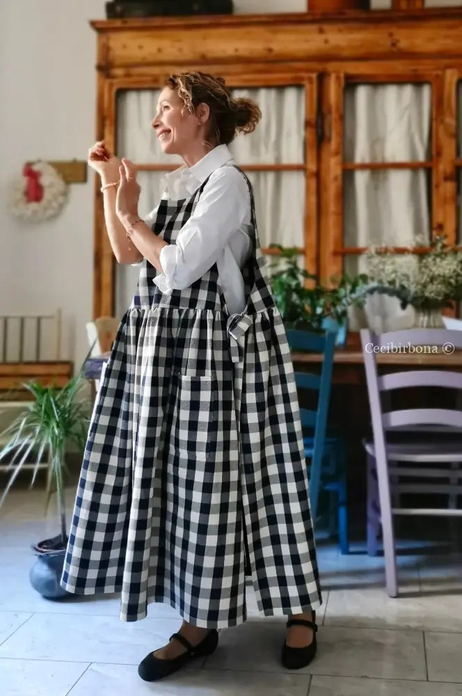 Grembiule in cotone a quadri blu e panna (Ref. 488) grembiule donna tessuti moderni