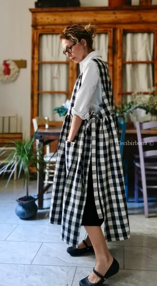 Grembiule in cotone a quadri blu e panna (Ref. 488) grembiule donna tessuti moderni