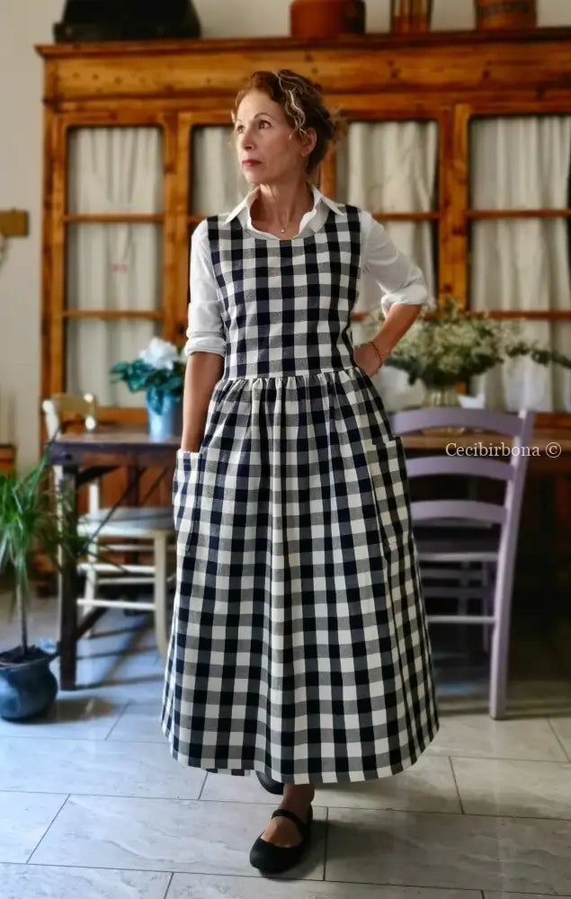 Grembiule in cotone a quadri blu e panna (Ref. 488) grembiule donna tessuti moderni