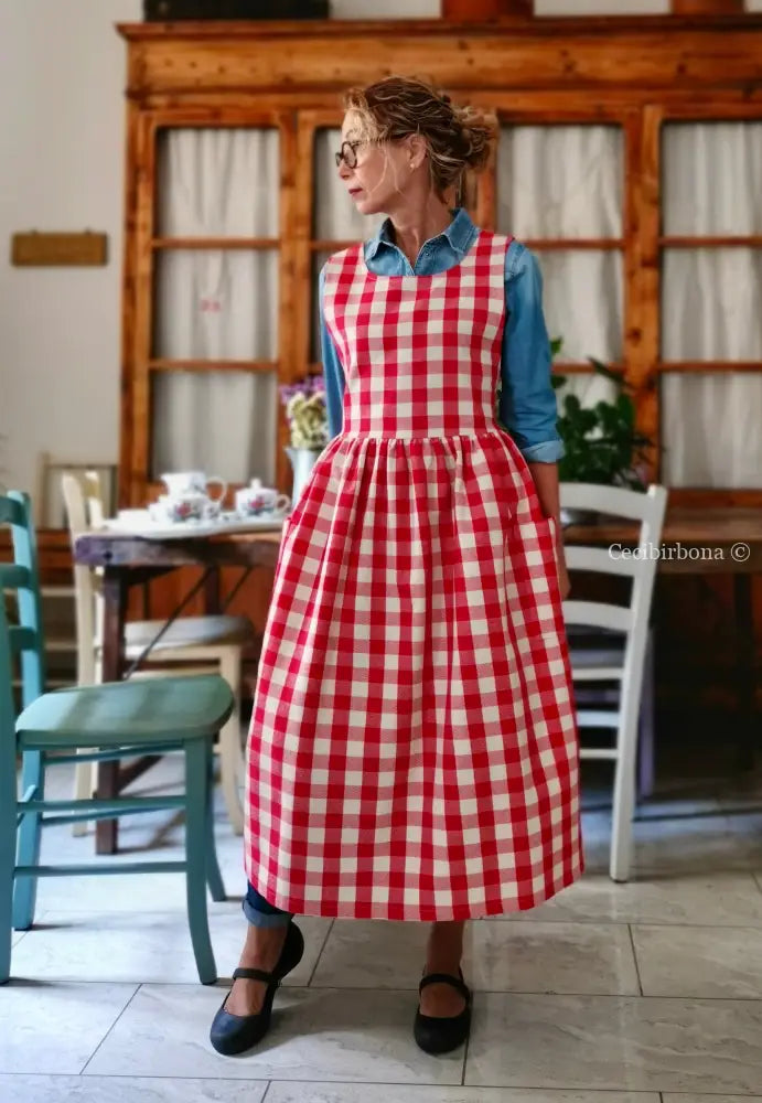Grembiule in cotone a quadri rossi (Ref. 402) grembiule donna tessuti moderni