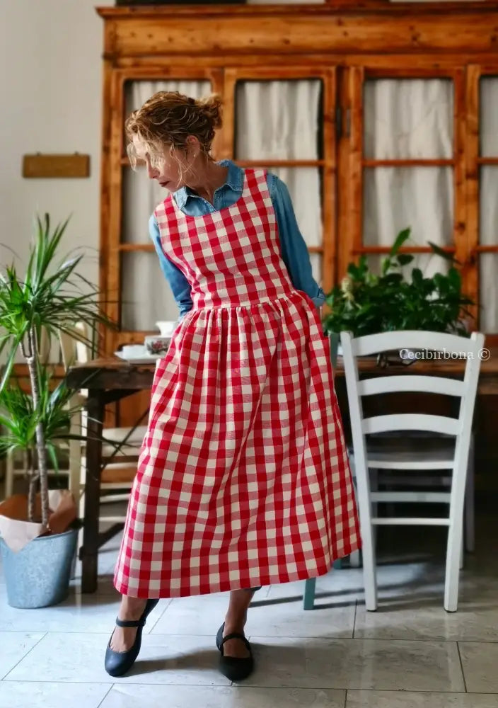 Grembiule in cotone a quadri rossi (Ref. 402) grembiule donna tessuti moderni