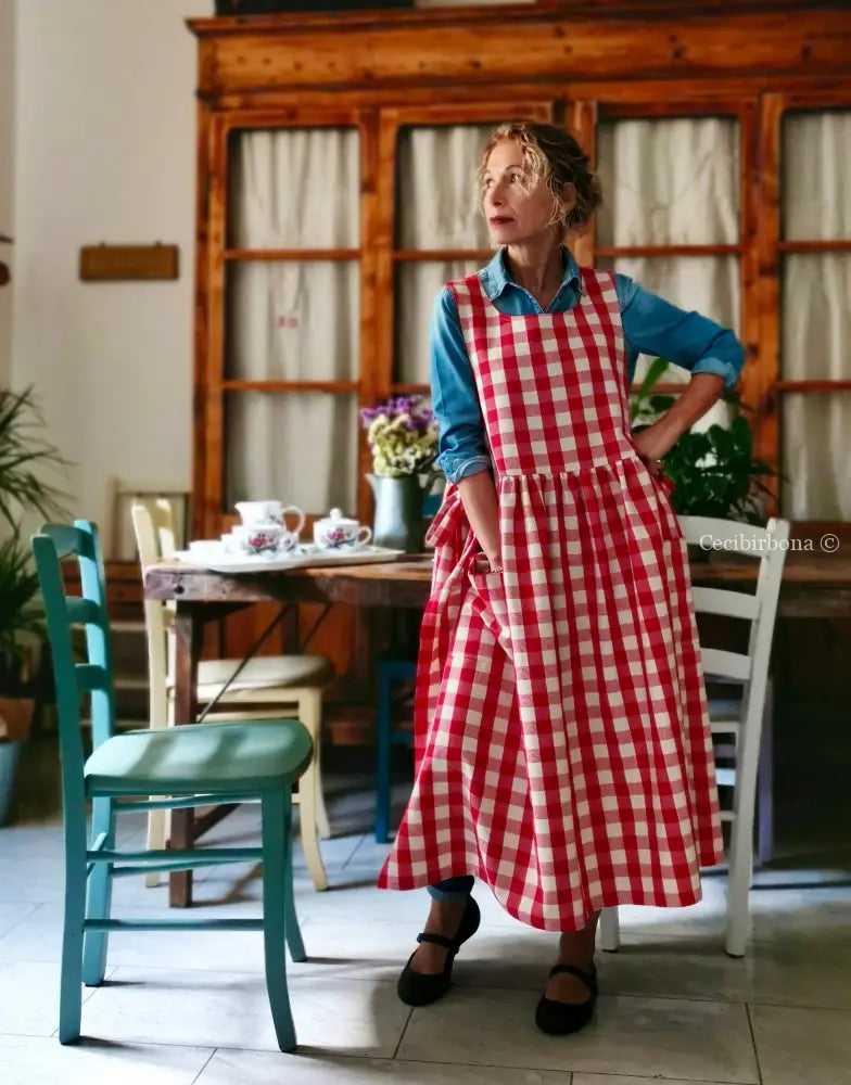 Grembiule in cotone a quadri rossi (Ref. 402) grembiule donna tessuti moderni