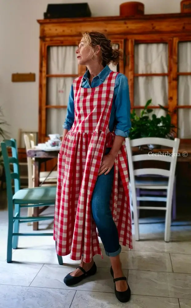 Grembiule in cotone a quadri rossi (Ref. 402) grembiule donna tessuti moderni