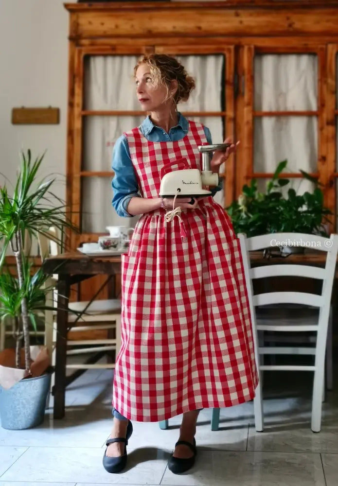 Grembiule in cotone a quadri rossi (Ref. 402) grembiule donna tessuti moderni