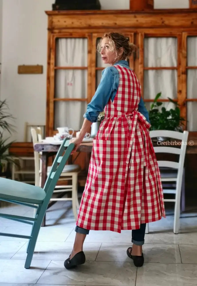 Grembiule in cotone a quadri rossi (Ref. 402) grembiule donna tessuti moderni