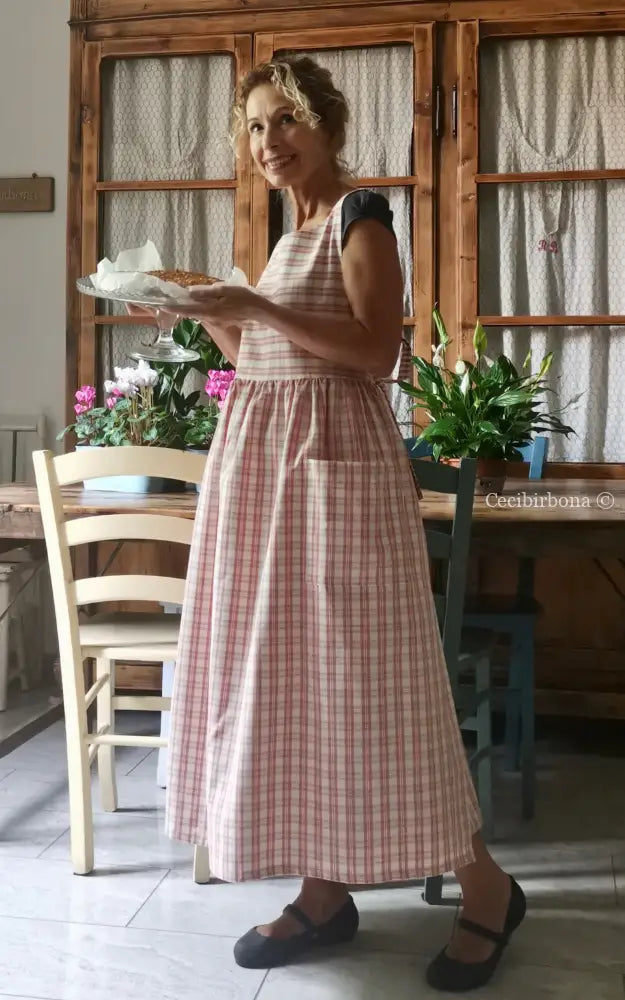 Grembiule in cotone a quadri tartan rosa e panna con lacci coordinati (Ref. 320) grembiule donna tessuti moderni