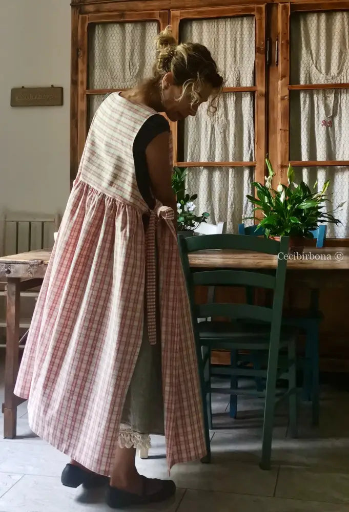 Grembiule in cotone a quadri tartan rosa e panna con lacci coordinati (Ref. 320) grembiule donna tessuti moderni