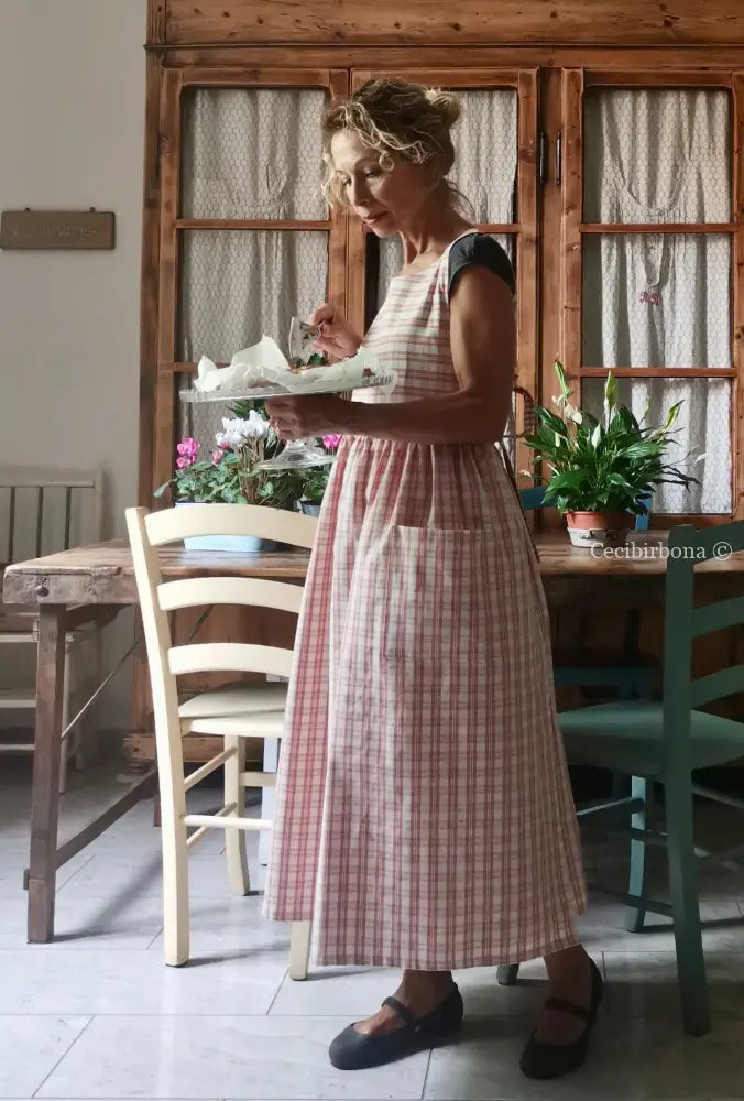 Grembiule in cotone a quadri tartan rosa e panna con lacci coordinati (Ref. 320) grembiule donna tessuti moderni