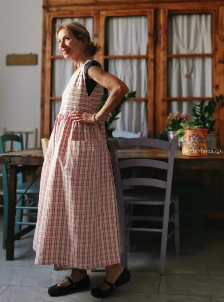 Grembiule in cotone a quadri tartan rosa e panna (Ref. 183) grembiule donna tessuti moderni
