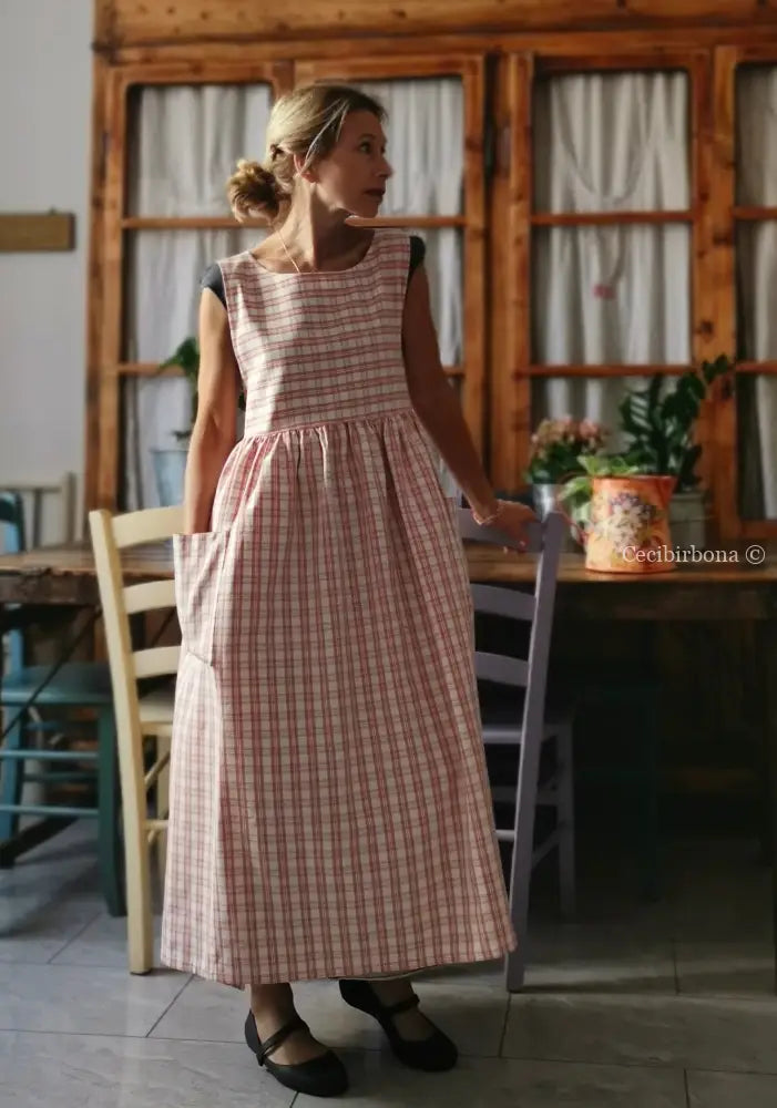 Grembiule in cotone a quadri tartan rosa e panna (Ref. 183) grembiule donna tessuti moderni