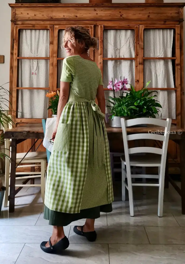 Grembiule in cotone a quadri verdi patchwork (Ref. 426) grembiule donna tessuti moderni