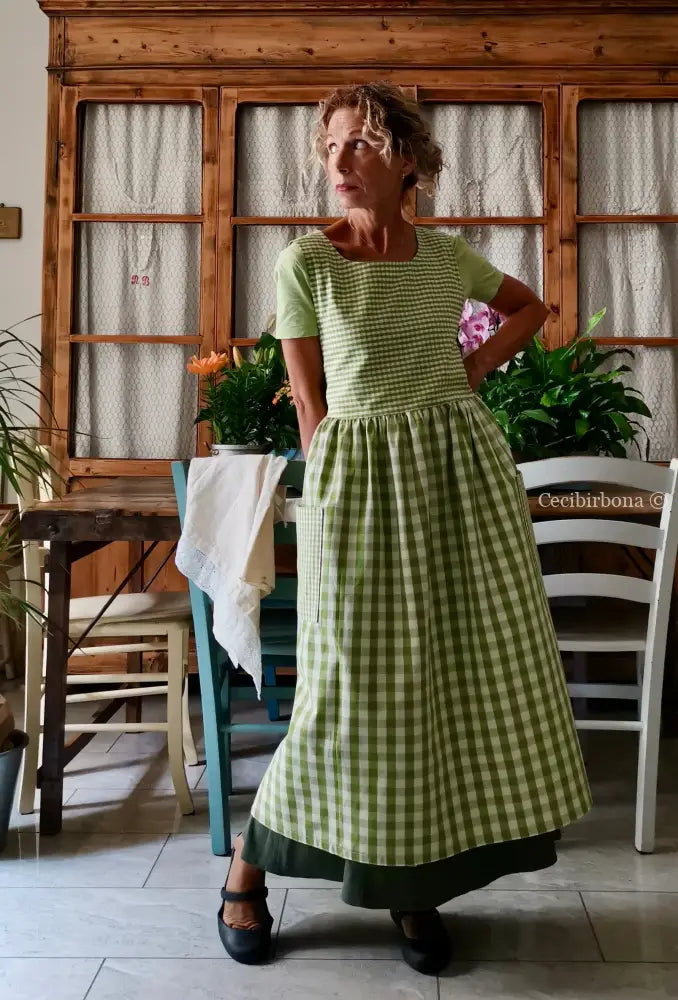 Grembiule in cotone a quadri verdi patchwork (Ref. 426) grembiule donna tessuti moderni