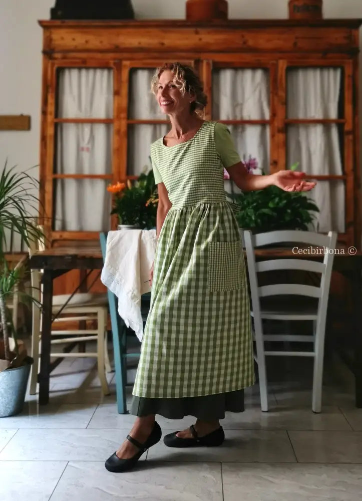 Grembiule in cotone a quadri verdi patchwork (Ref. 426) grembiule donna tessuti moderni