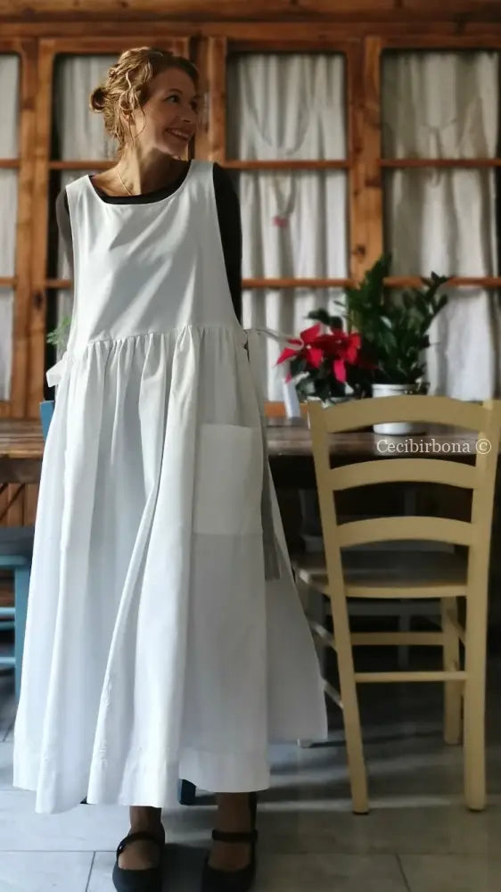 Grembiule in cotone antico con monogramma FP e ricamo con fiocchi (Ref. 16) grembiule donna tessuti antichi