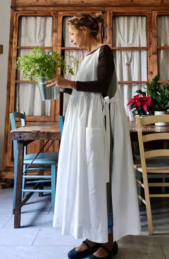 Grembiule in cotone antico con monogramma FP e ricamo con fiocchi (Ref. 16) grembiule donna tessuti antichi