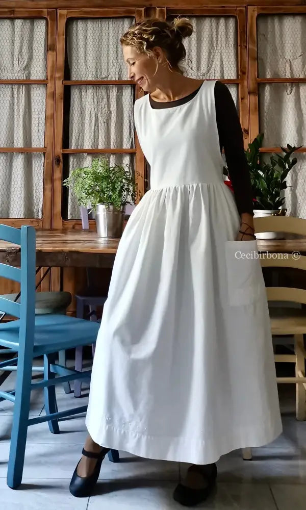 Grembiule in cotone antico con monogramma FP e ricamo con fiocchi (Ref. 16) grembiule donna tessuti antichi