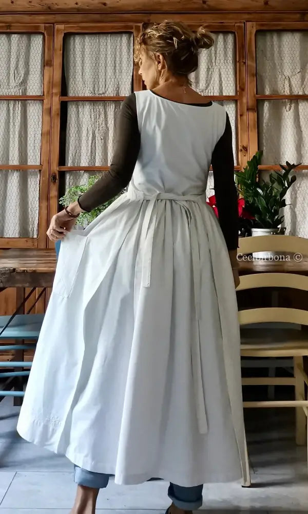 Grembiule in cotone antico con monogramma FP e ricamo con fiocchi (Ref. 16) grembiule donna tessuti antichi