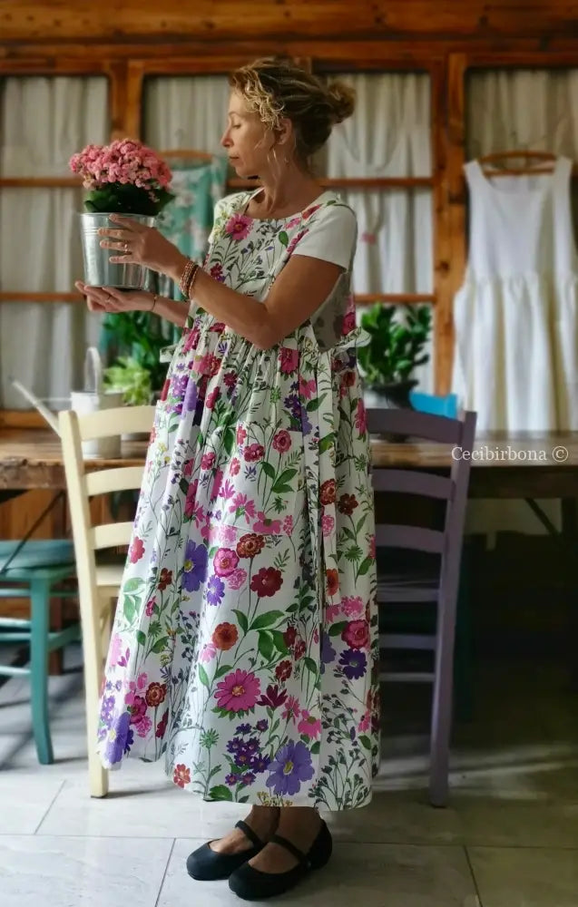 Grembiule in cotone con i fiori dell’estate (Ref. 169) grembiule donna tessuti moderni