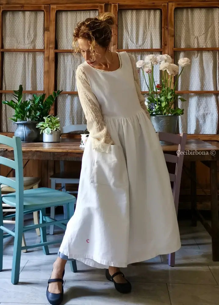 Grembiule in cotone con monogramma C (Ref. 158) grembiule donna tessuti antichi