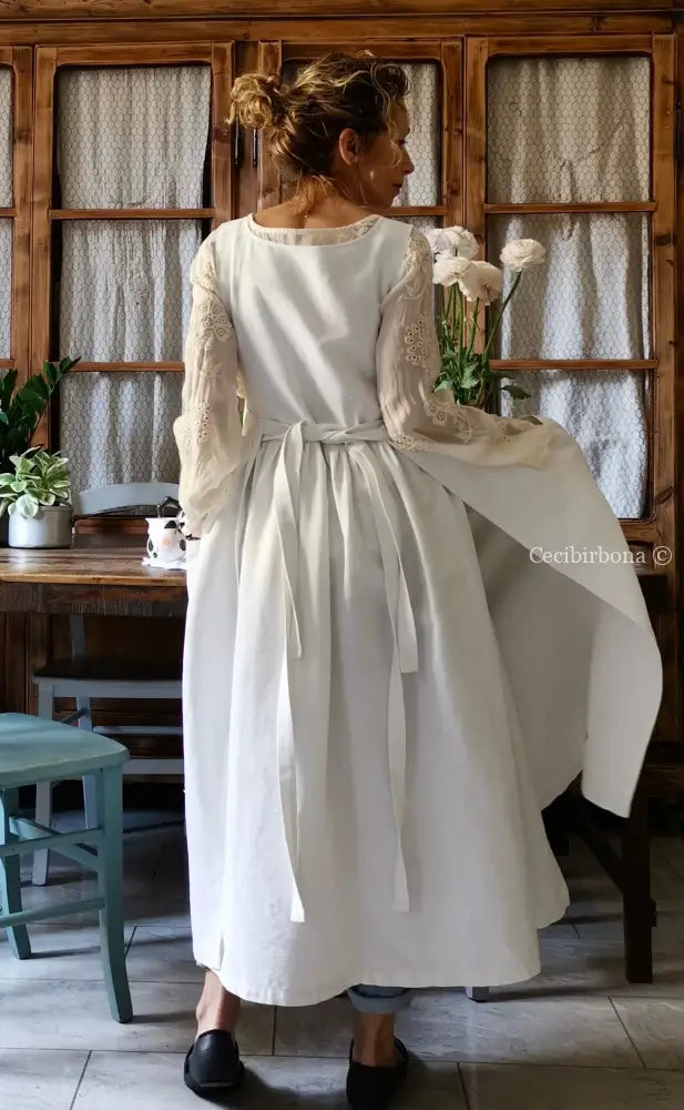 Grembiule in cotone con monogramma C (Ref. 158) grembiule donna tessuti antichi