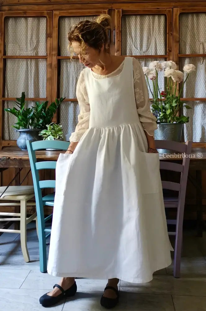 Grembiule in cotone con monogramma C (Ref. 158) grembiule donna tessuti antichi