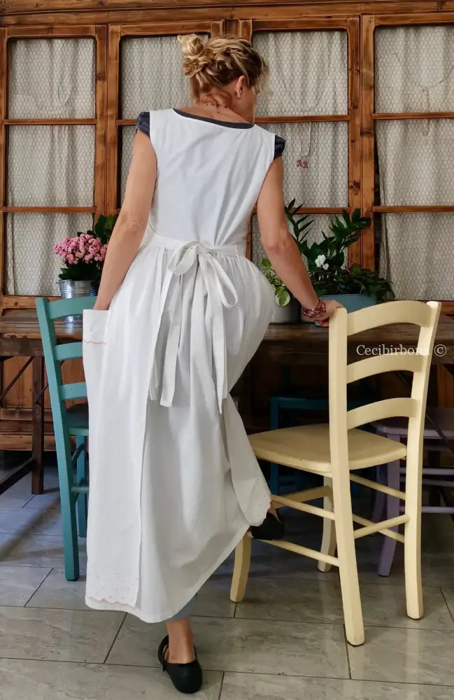 Grembiule in cotone con ricami rosa (Ref. 176) grembiule donna tessuti antichi