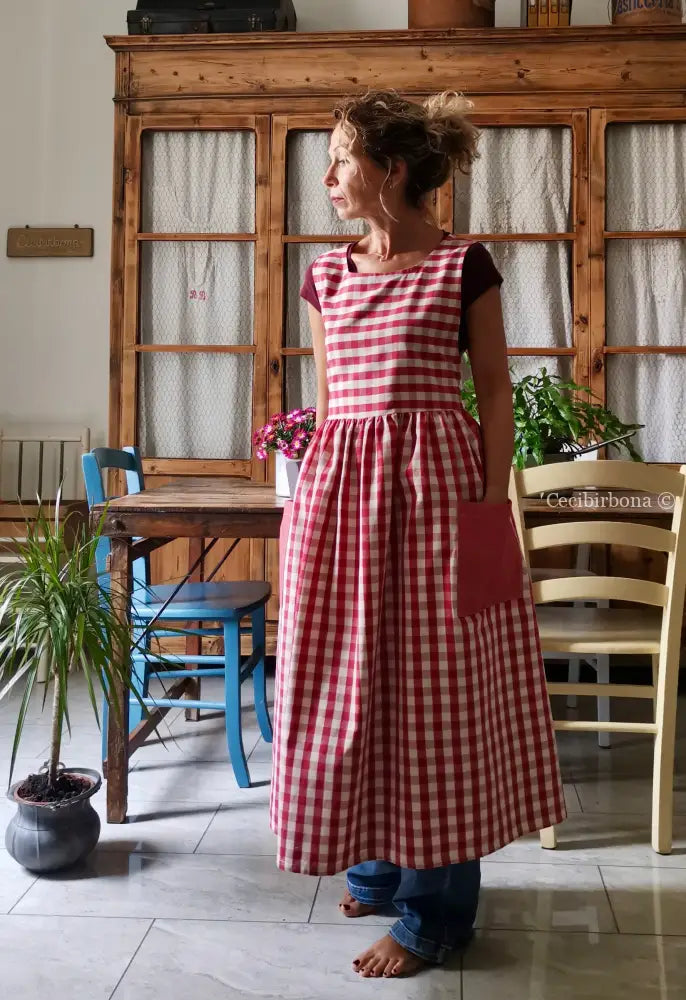 Grembiule in cotone patchwork a righe e quadri rosso ciliegia (Ref. 508) - grembiule donna tessuti moderni