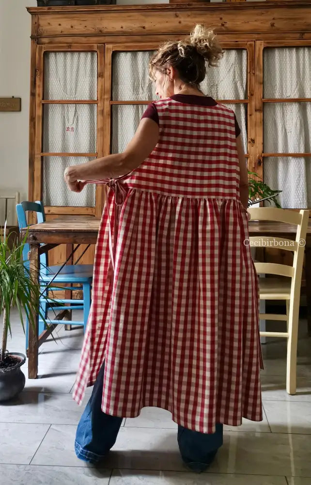 Grembiule in cotone patchwork a righe e quadri rosso ciliegia (Ref. 508) - grembiule donna tessuti moderni
