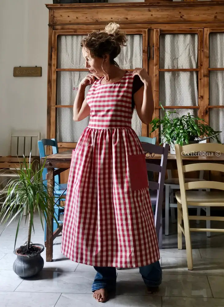 Grembiule in cotone patchwork a righe e quadri rosso ciliegia (Ref. 508) - grembiule donna tessuti moderni